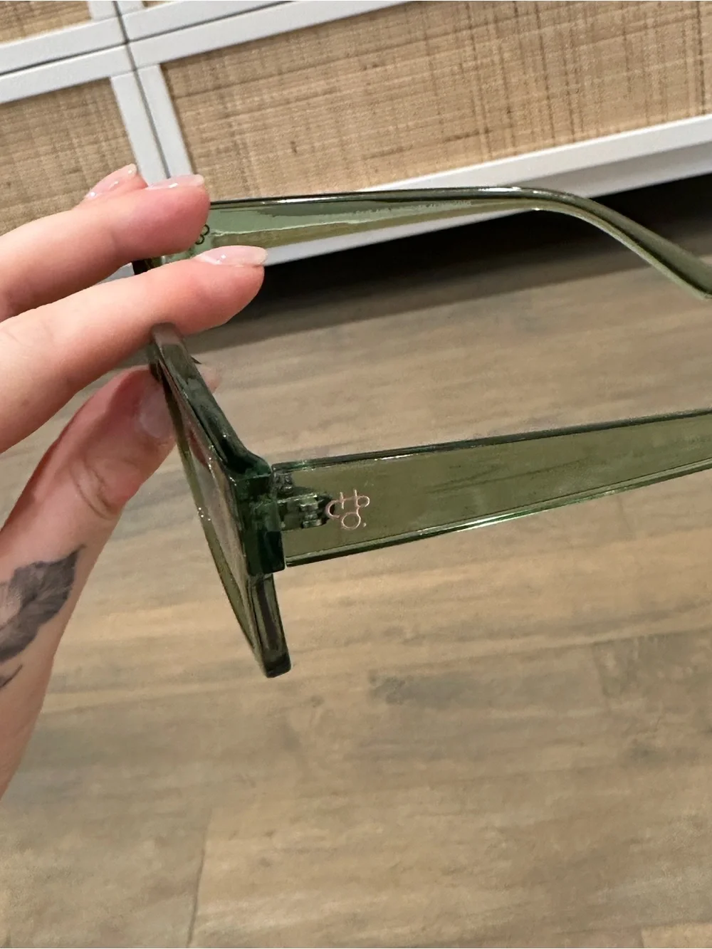 Women’s Green Rectangular Sunglasses